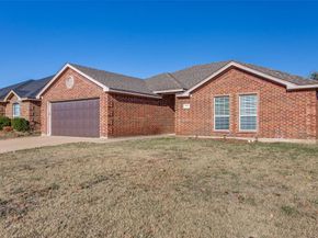 941  La Sierra Drive , Crowley Texas 76036