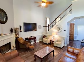 1812  Haley Circle , Carrollton Texas 75006