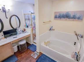 1812  Haley Circle , Carrollton Texas 75006