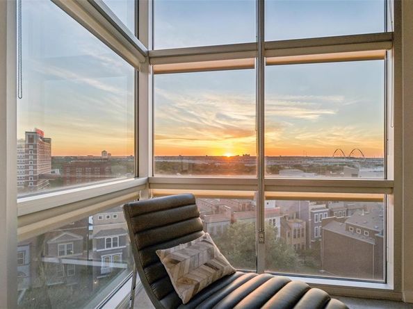 1001  Belleview Street  705, Dallas Texas 75215