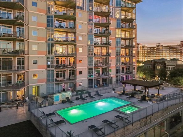 1001  Belleview Street  705, Dallas Texas 75215