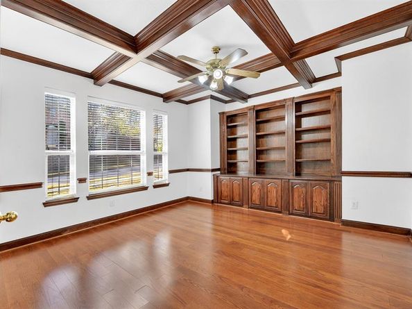 1105  Candlewood Trail , Irving Texas 75063