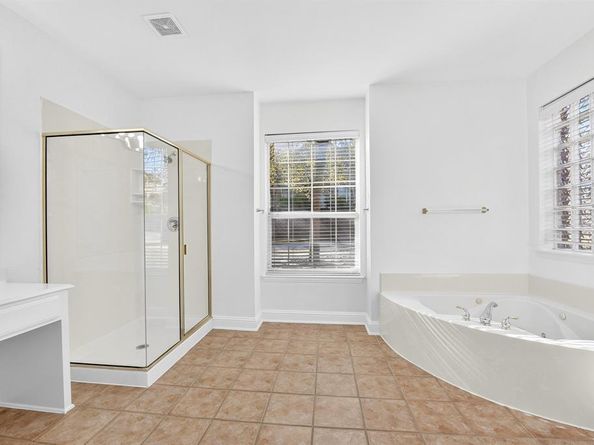 1105  Candlewood Trail , Irving Texas 75063