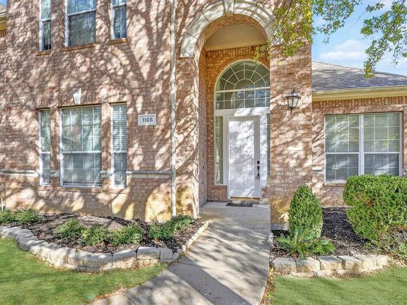 1105  Candlewood Trail , Irving Texas 75063