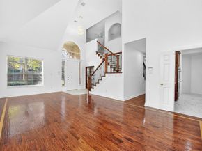 1105  Candlewood Trail , Irving Texas 75063