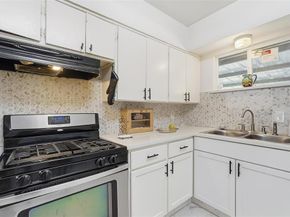 1528  Valley View Street , Mesquite Texas 75149