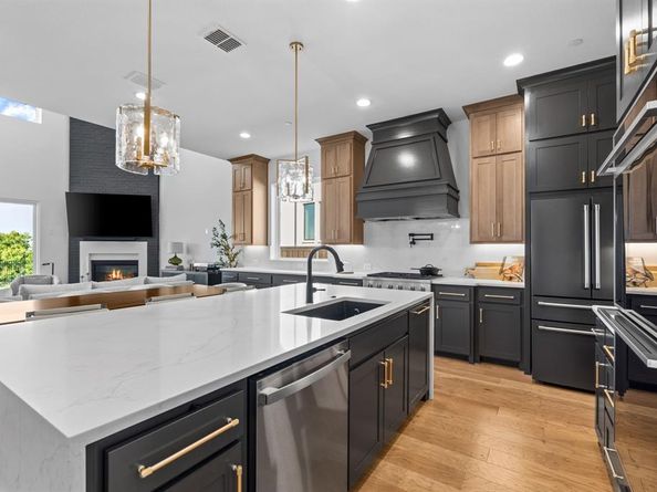 8736  Edgewater Drive , The Colony Texas 75056