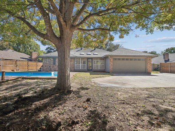 5421  Dana Point Drive , Arlington Texas 76017