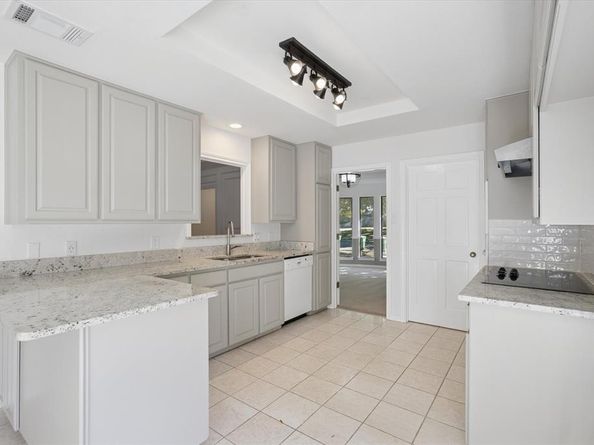 5421  Dana Point Drive , Arlington Texas 76017