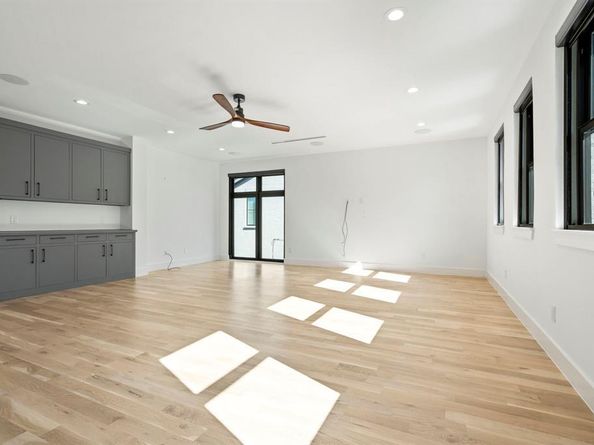 6008  Kenwood Avenue , Dallas Texas 75206