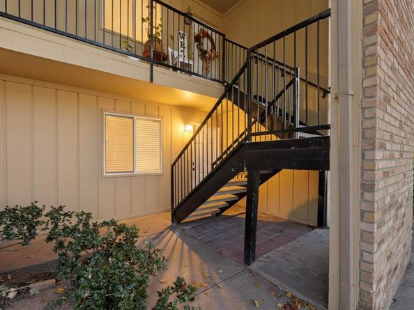 5731  Harvest Hill Road  1044, Dallas Texas 75230