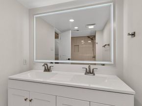 5731  Harvest Hill Road  1044, Dallas Texas 75230