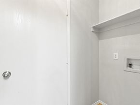 3521  Apple Valley Way , Dallas Texas 75227