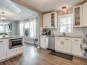 1220 W Arlington Avenue , Fort Worth Texas 76110