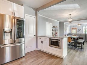 1220 W Arlington Avenue , Fort Worth Texas 76110