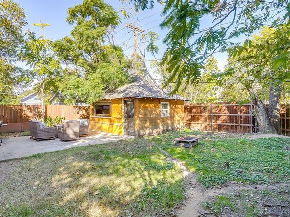 1220 W Arlington Avenue , Fort Worth Texas 76110