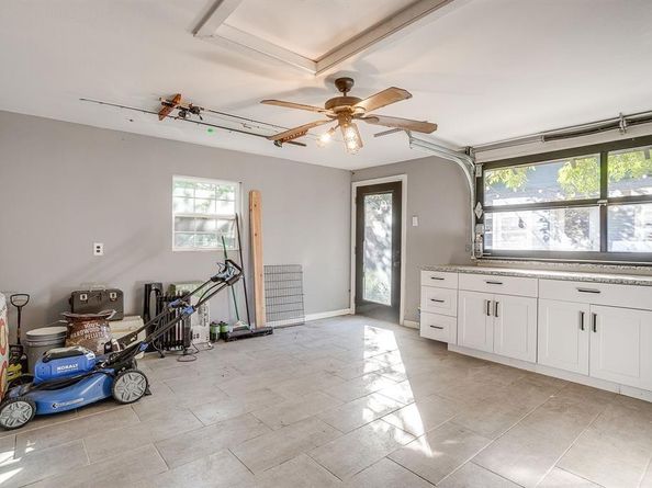 1220 W Arlington Avenue , Fort Worth Texas 76110