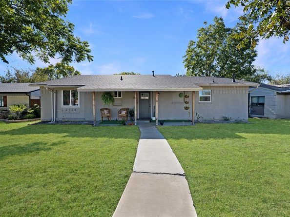 2126  Travis Drive , Carrollton Texas 75006