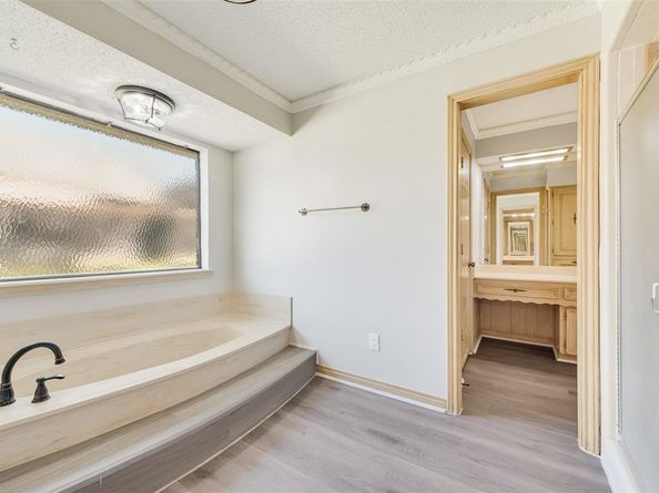 1735  Plummer Drive , Rockwall Texas 75087