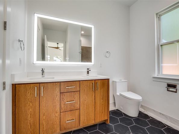 3842  Eaton Drive , Dallas Texas 75220