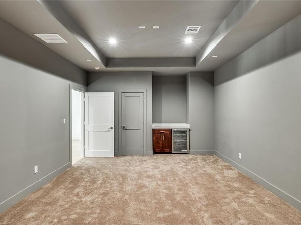 3842  Eaton Drive , Dallas Texas 75220