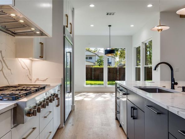 3842  Eaton Drive , Dallas Texas 75220