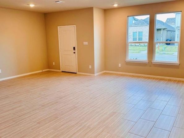 3016  PECAN FARM Lane , Fort Worth Texas 76140