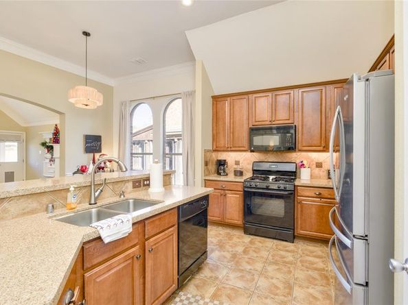 253  Vernon Drive , Fate Texas 75087