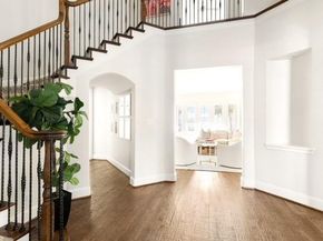 6828  Chevy Chase Avenue , Dallas Texas 75225