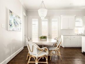 6828  Chevy Chase Avenue , Dallas Texas 75225