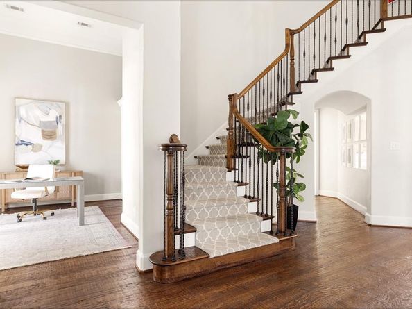 6828  Chevy Chase Avenue , Dallas Texas 75225