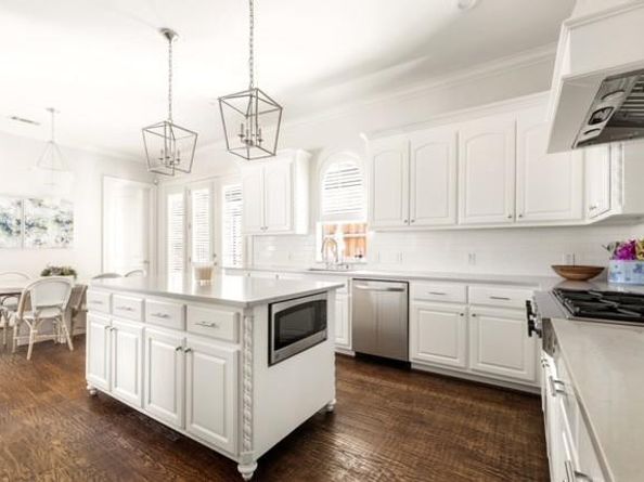 6828  Chevy Chase Avenue , Dallas Texas 75225