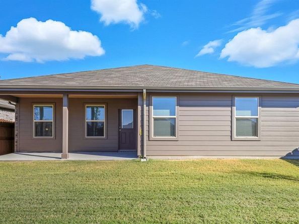 1760  GILLENS Avenue , Fort Worth Texas 76140