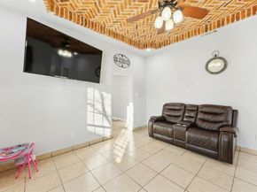 2903  MT VERNON Avenue , Fort Worth Texas 76103