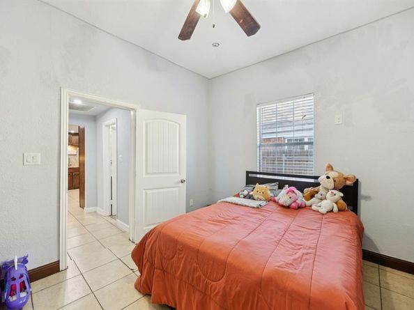 2903  MT VERNON Avenue , Fort Worth Texas 76103