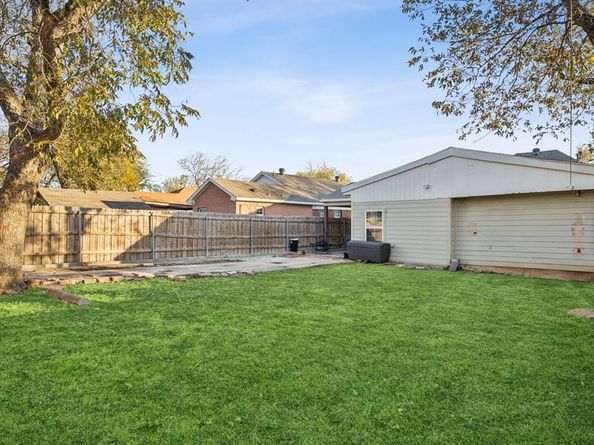 2903  MT VERNON Avenue , Fort Worth Texas 76103