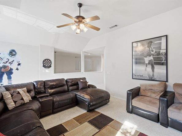 2812  Tranquilo Drive , Grand Prairie Texas 75054