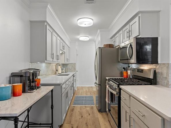 10803  Sandpiper Lane  8, Dallas Texas 75230