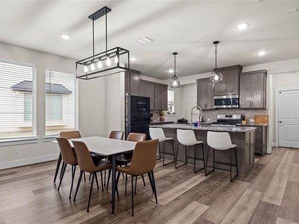 827  Crystal Oak Lane , Arlington Texas 76005