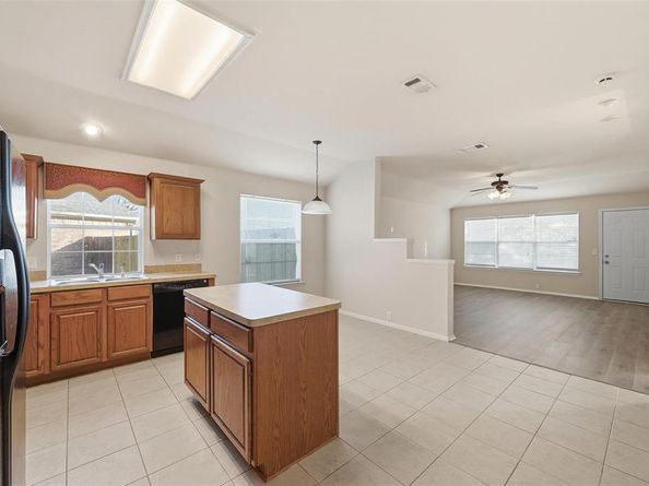 8445  Asheville Lane , Fort Worth Texas 76123