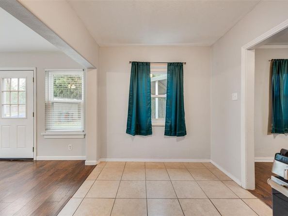 421 S Mcentire Court , White Settlement Texas 76108