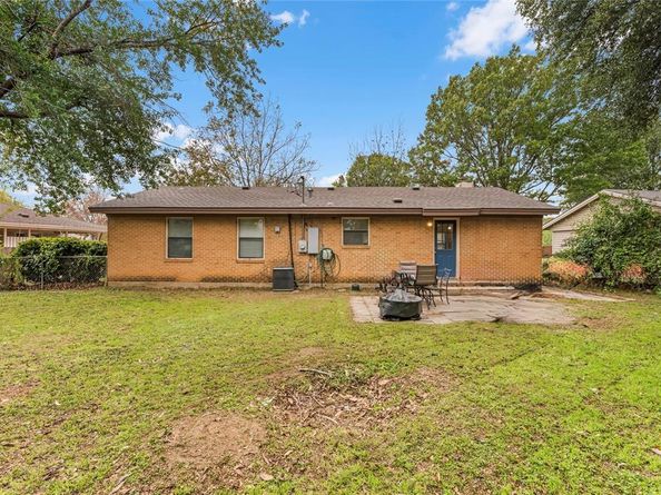 2120  Cambridge Drive , Irving Texas 75061