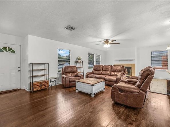 2120  Cambridge Drive , Irving Texas 75061