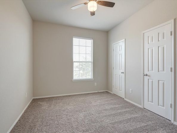 1413  Ravenwood Drive , Mansfield Texas 76063