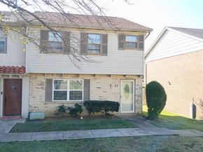 57 W Townhouse Lane  18, Grand Prairie Texas 75052