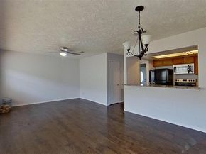 57 W Townhouse Lane  18, Grand Prairie Texas 75052