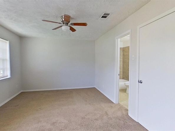 57 W Townhouse Lane  18, Grand Prairie Texas 75052