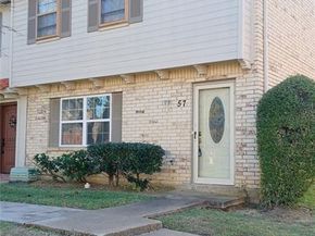 57 W Townhouse Lane  18, Grand Prairie Texas 75052