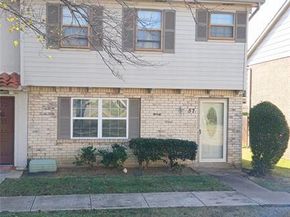 57 W Townhouse Lane  18, Grand Prairie Texas 75052