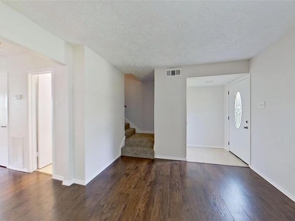 57 W Townhouse Lane  18, Grand Prairie Texas 75052